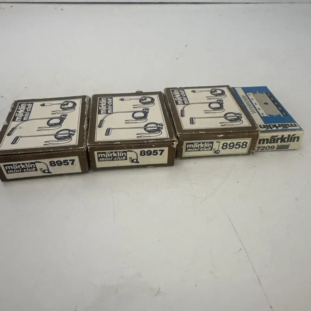 Z Scale Marklin Mini Club 8957 x 2/ 8958 x 1 /7209 x1